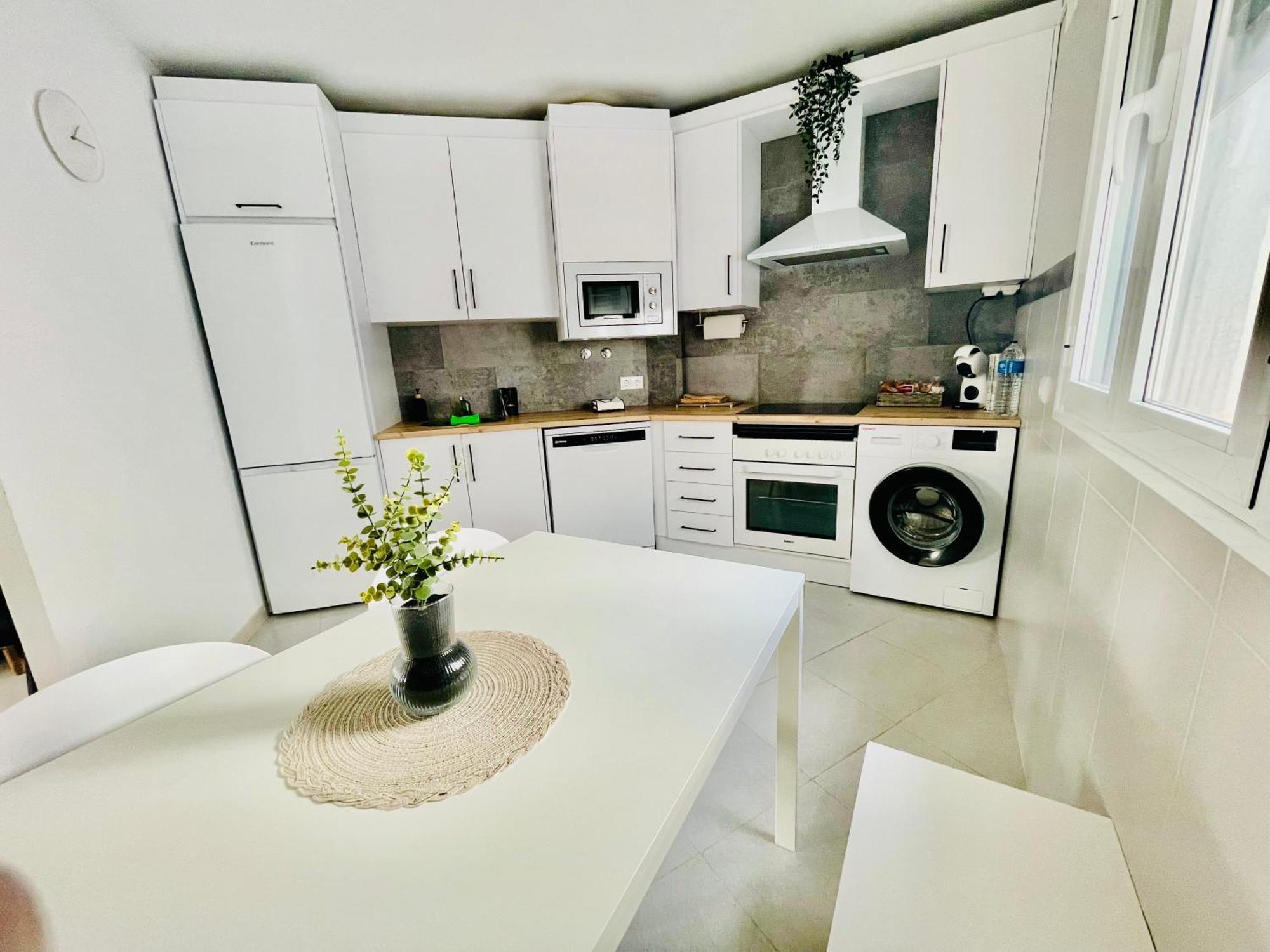 Apartamento Castillo De Бельмес Экстерьер фото